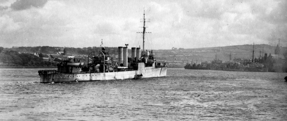 HMS Beverley at Londonderry