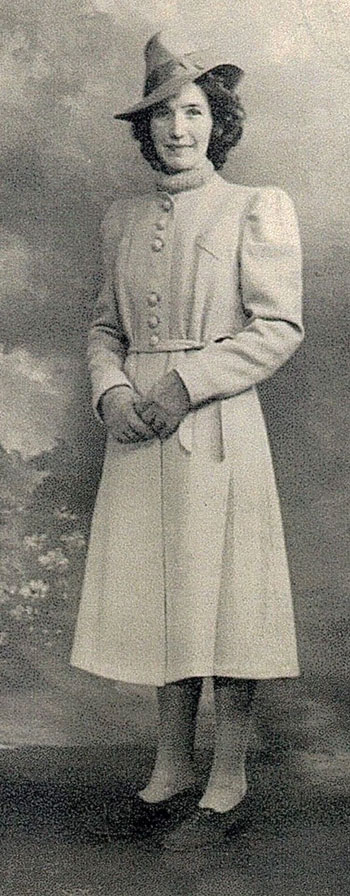 Clarice Muriel Clarke, wife of Reginald George Gardiner