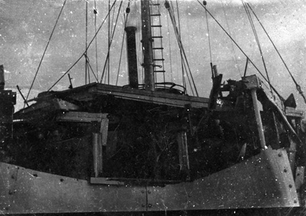 HNMS Shikari, storm damage, Oct 1941
