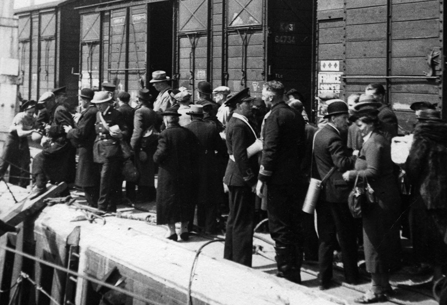 Refugees at Calais waiting to board HMS Venomous, 21 Msay 1940