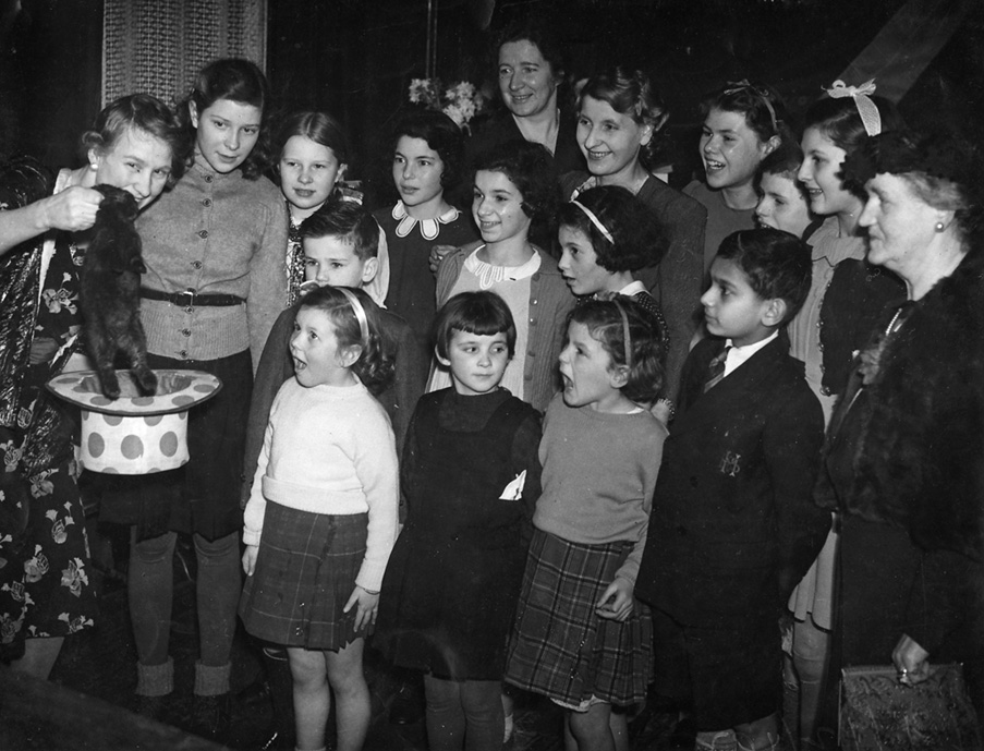 Christmas Part for children of the Uniuted Nations at Glasgow, 19 Dec 1942